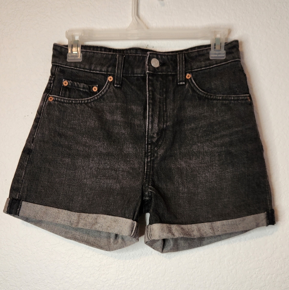 Weekday Lo Trotter Shorts Black, with Rolled Hem, Size 34